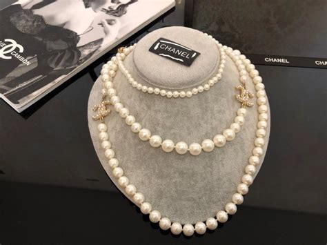 find good chanel pearl necklace replica|chanel knockoff pearl necklace.